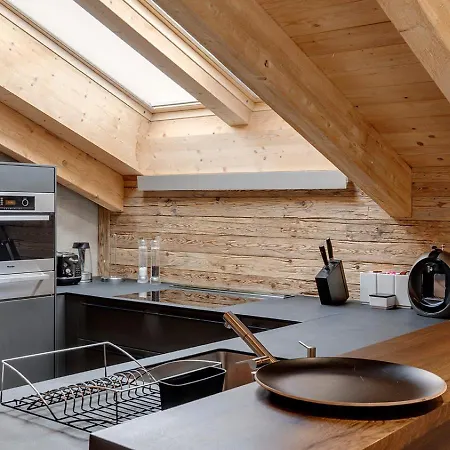 4br Stunning Penthouse - Ski In&ski Out - What'app - 0034-635-518-216 - For Reservations! *